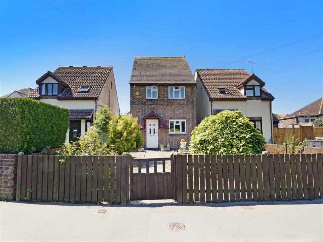 Beverley Close, Yapton, Arundel