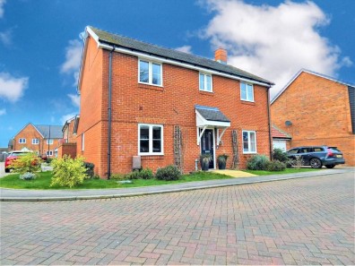 Beam Close, Yapton