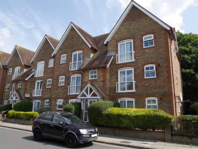 River Road, Littlehampton