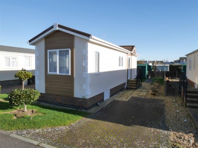 Thornlea Park, Wick, Littlehampton