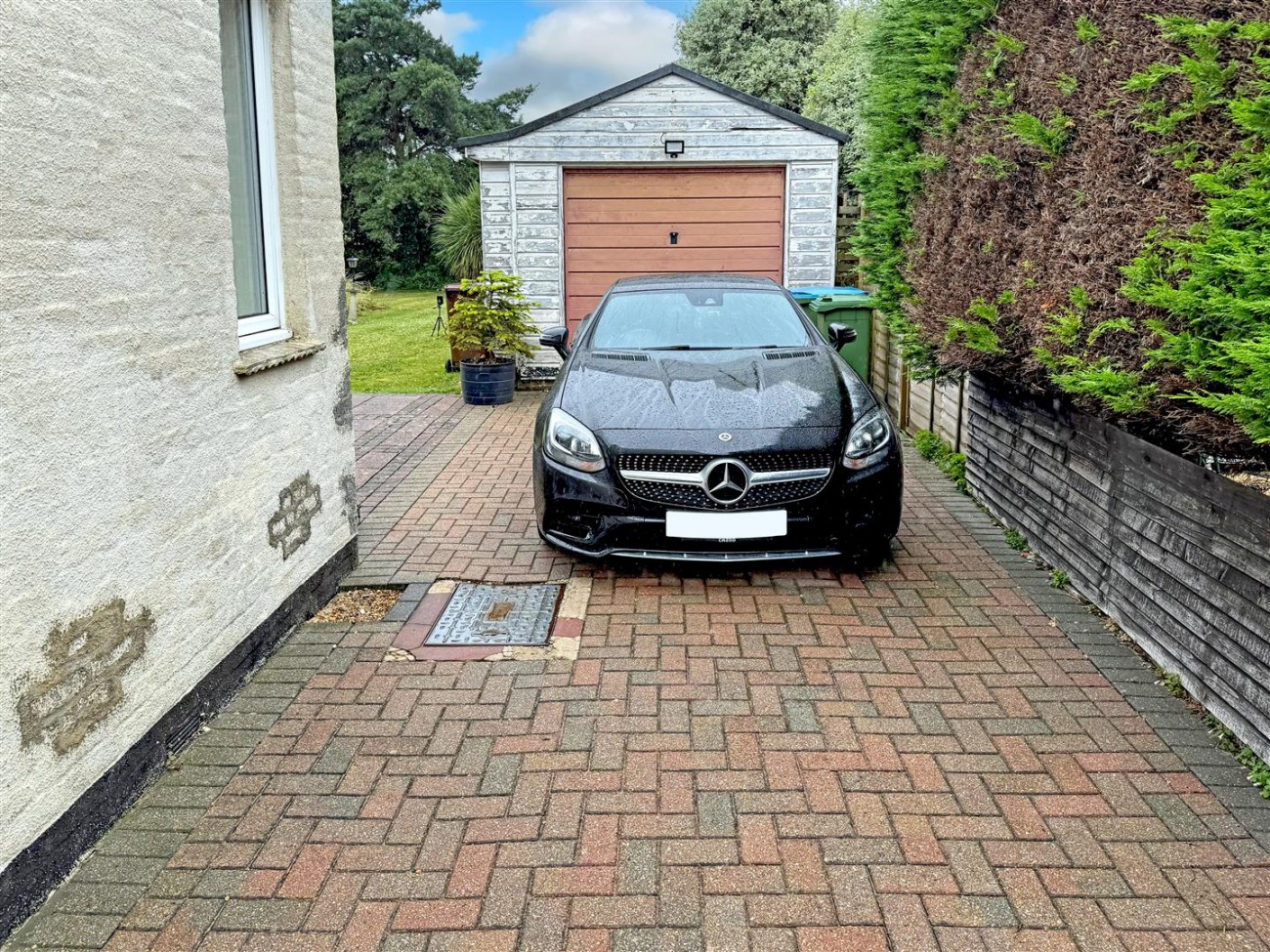 garage.jpg