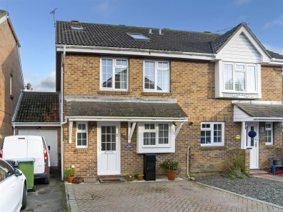 Derwent Close, Littlehampton