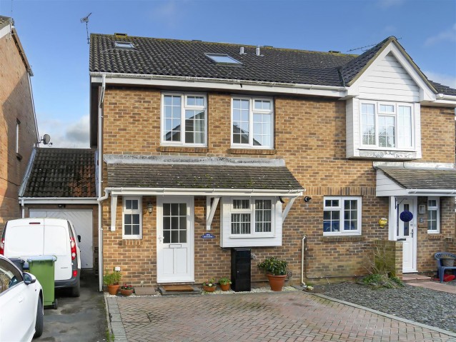 Derwent Close, Littlehampton