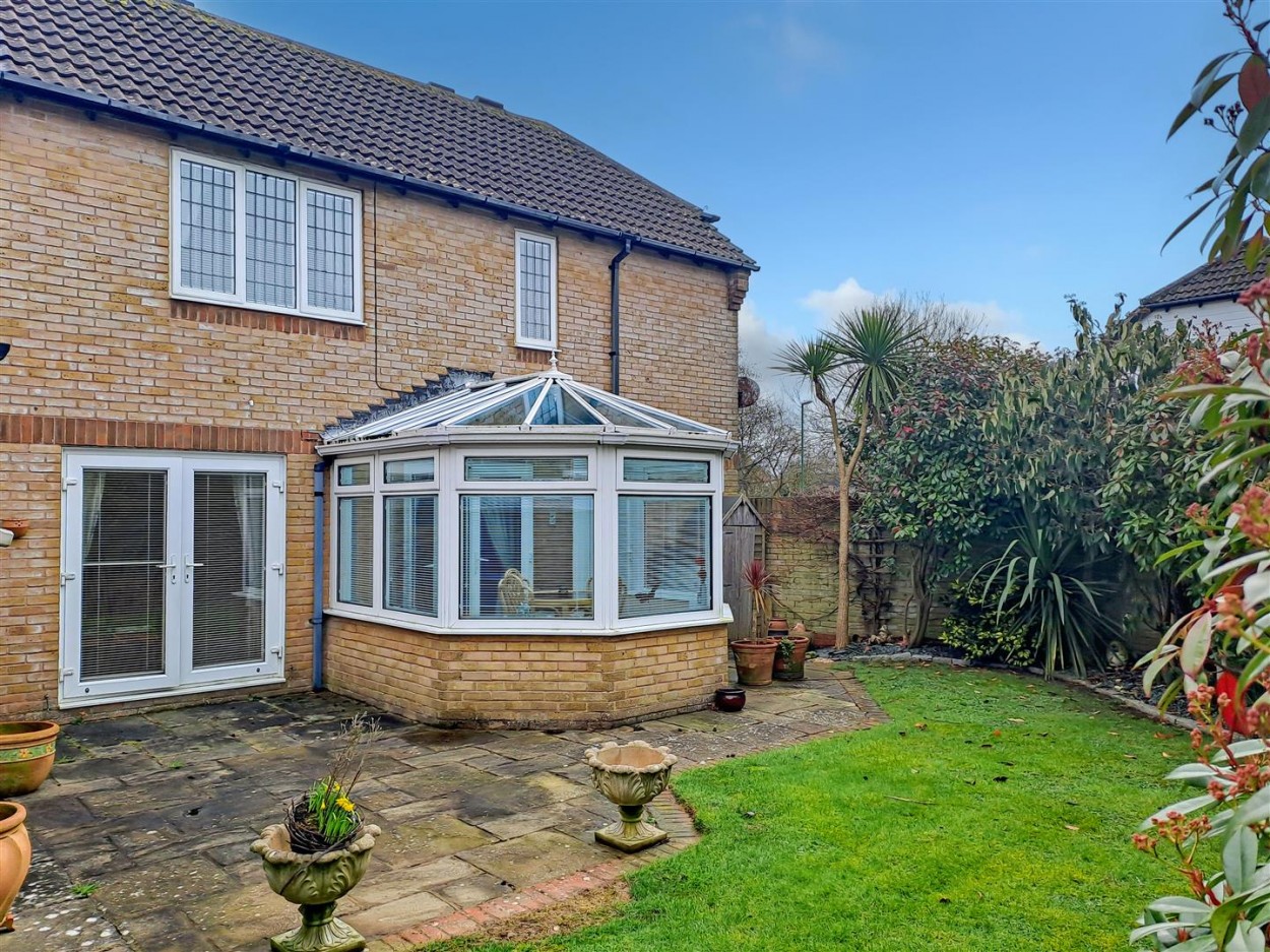 West Facing Rear Garden/Rear Elevation