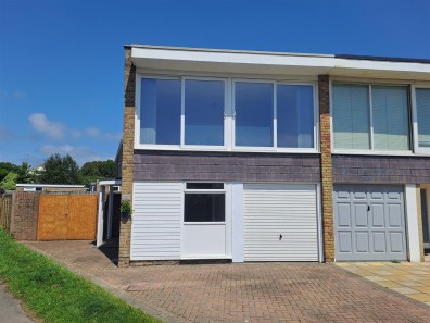 Howards Way, Rustington