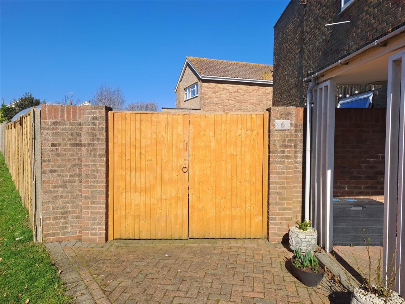 Double Gates