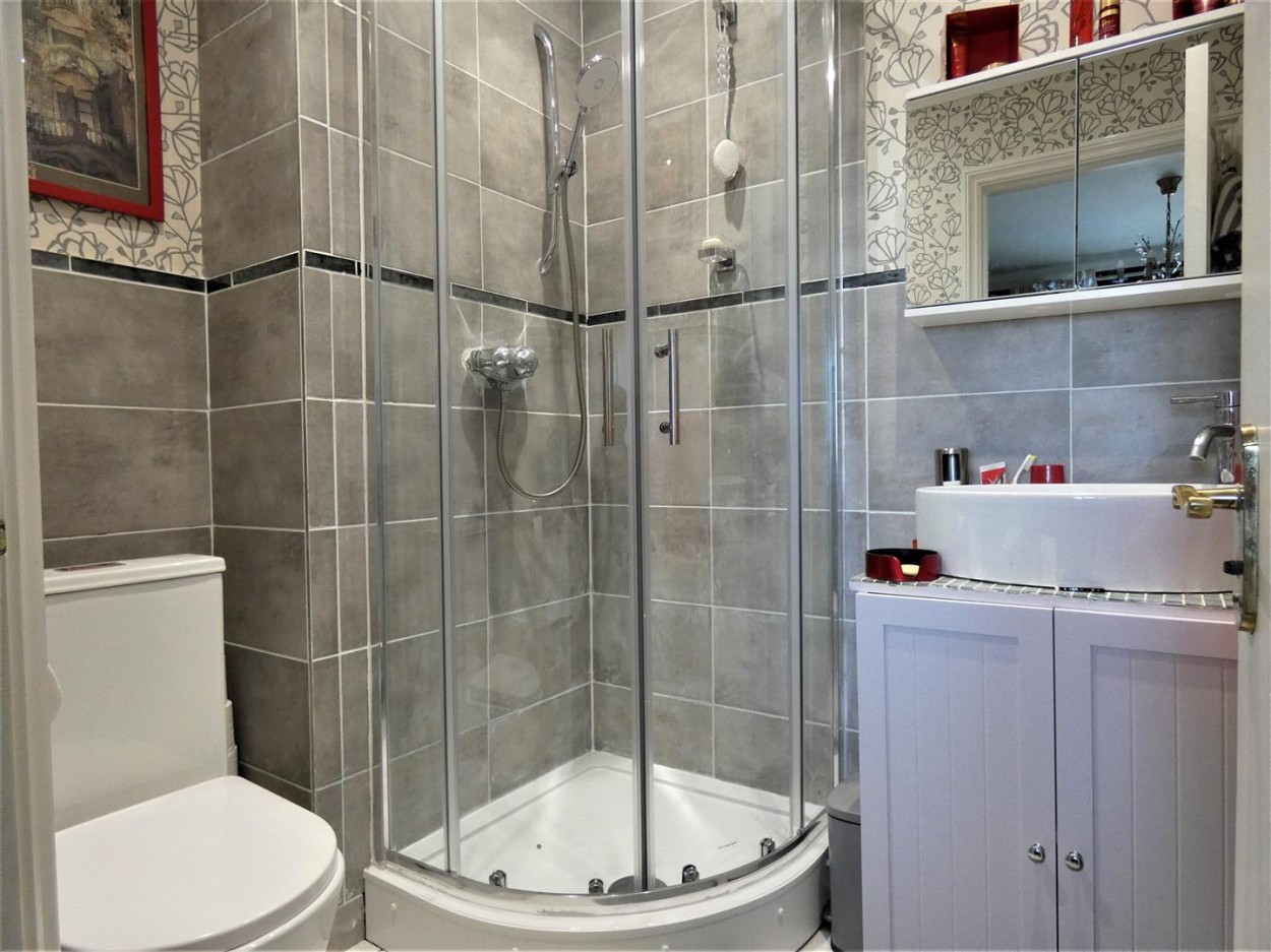 En Suite Shower Room