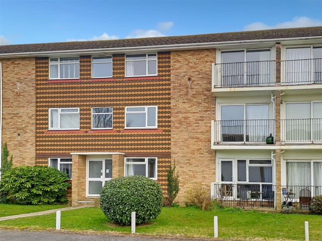 Harsfold Close, Rustington