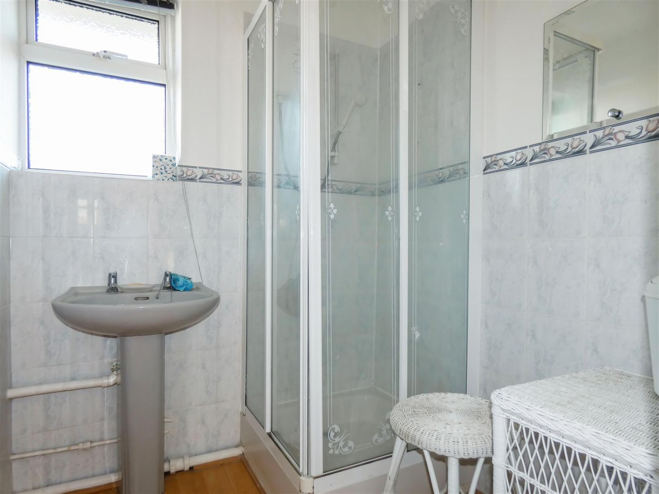 Shower Room.jpg