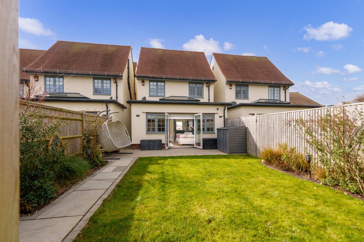 Rear Garden/Elevation