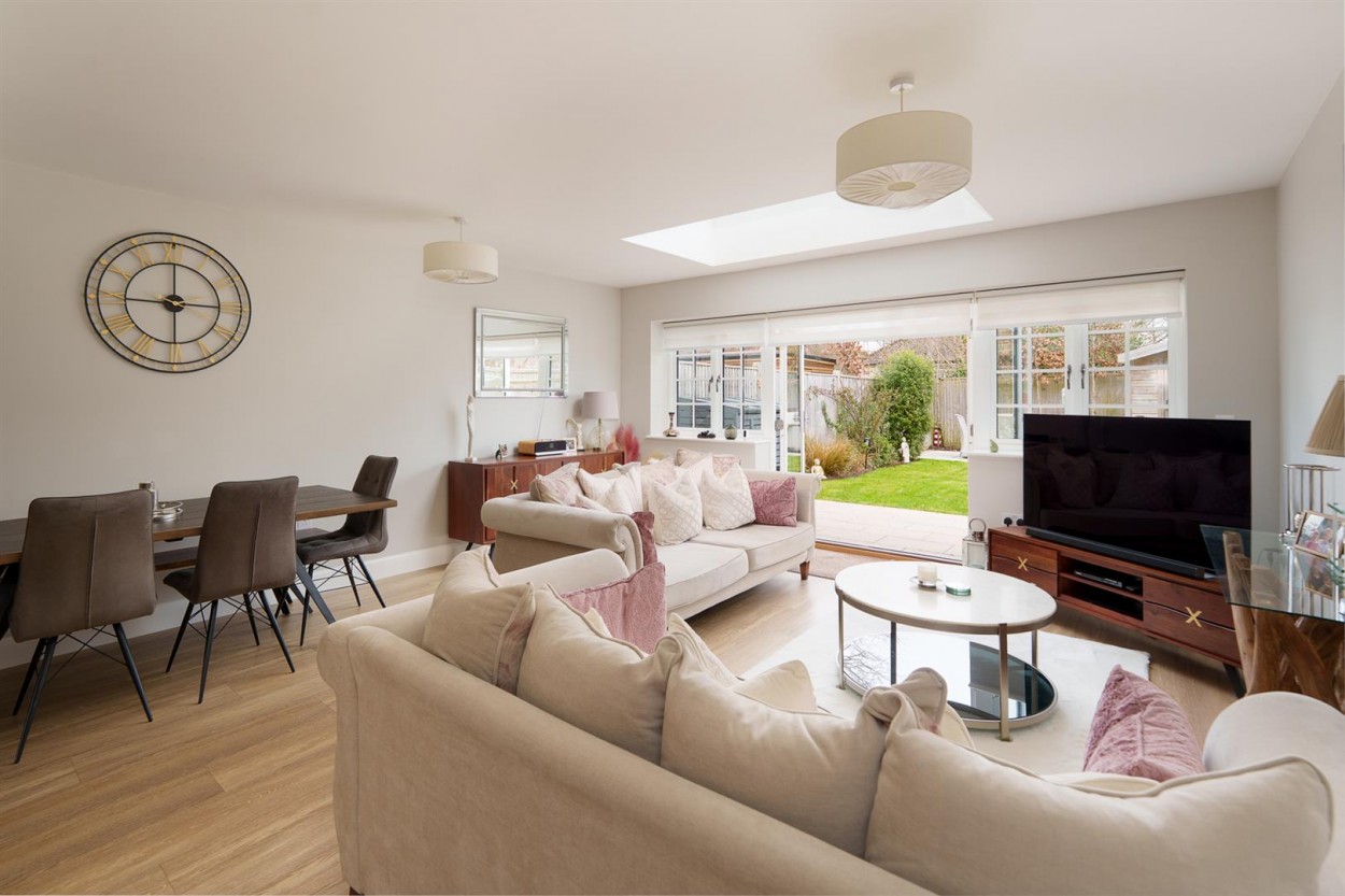 Living/Dining Room