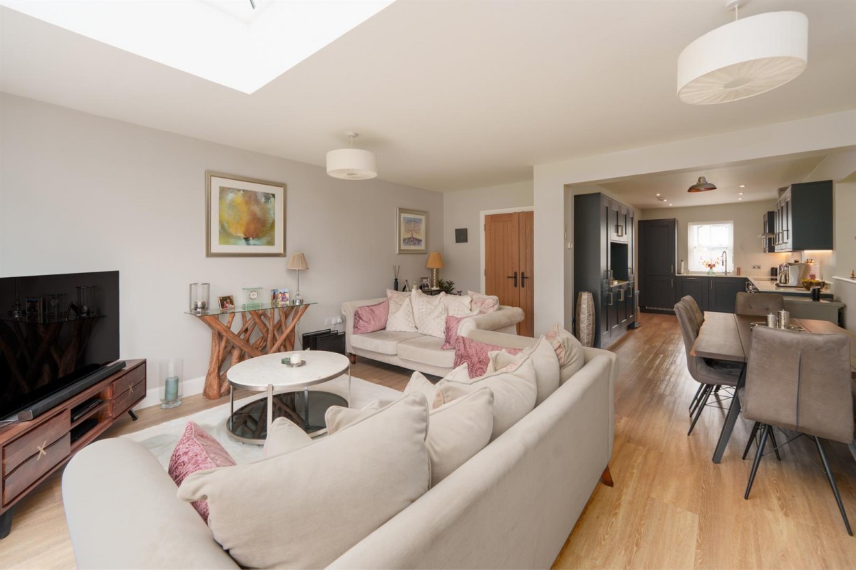 Living/Dining Room