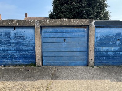 Horsham Road West, Littlehampton