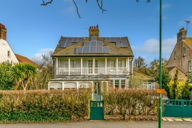 Maltravers Drive, Littlehampton