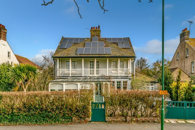 Maltravers Drive, Littlehampton