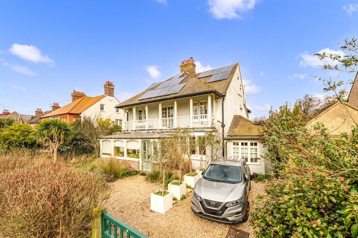 17 Maltravers Road Final-37.jpg