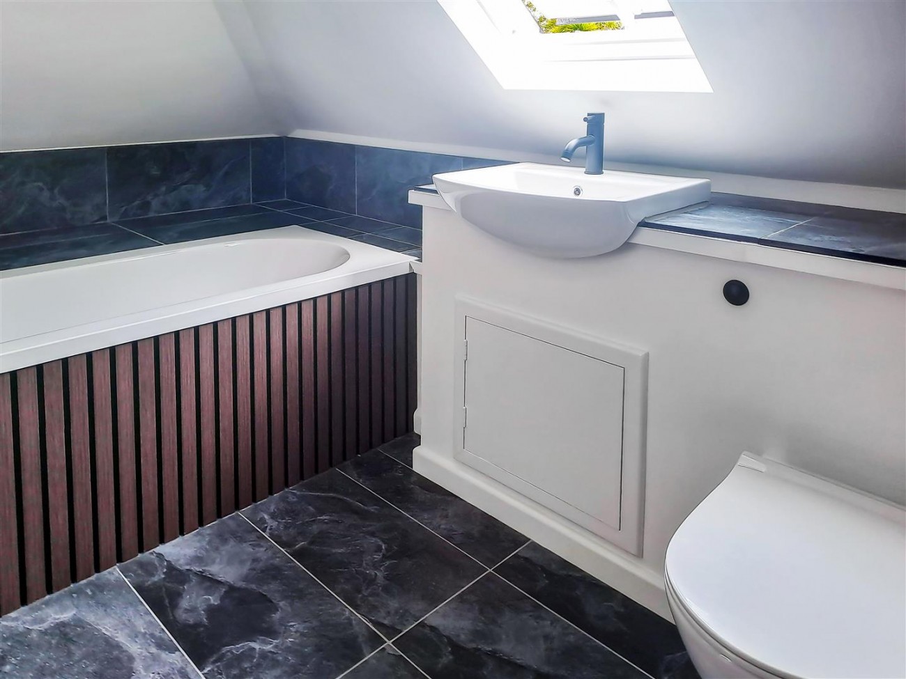 En Suite Bathroom