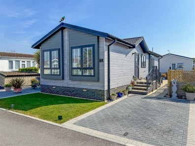 Arundel Drive, Thornlea Park, Littlehampton