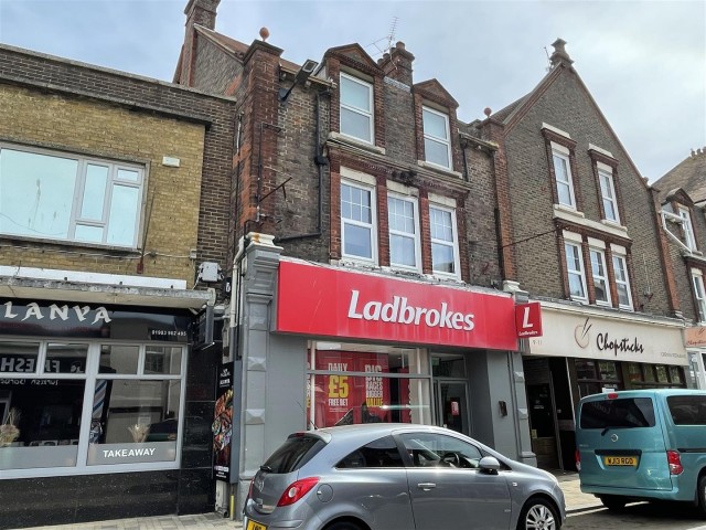 Beach Road, Littlehampton