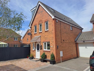 Iris Close, Littlehampton