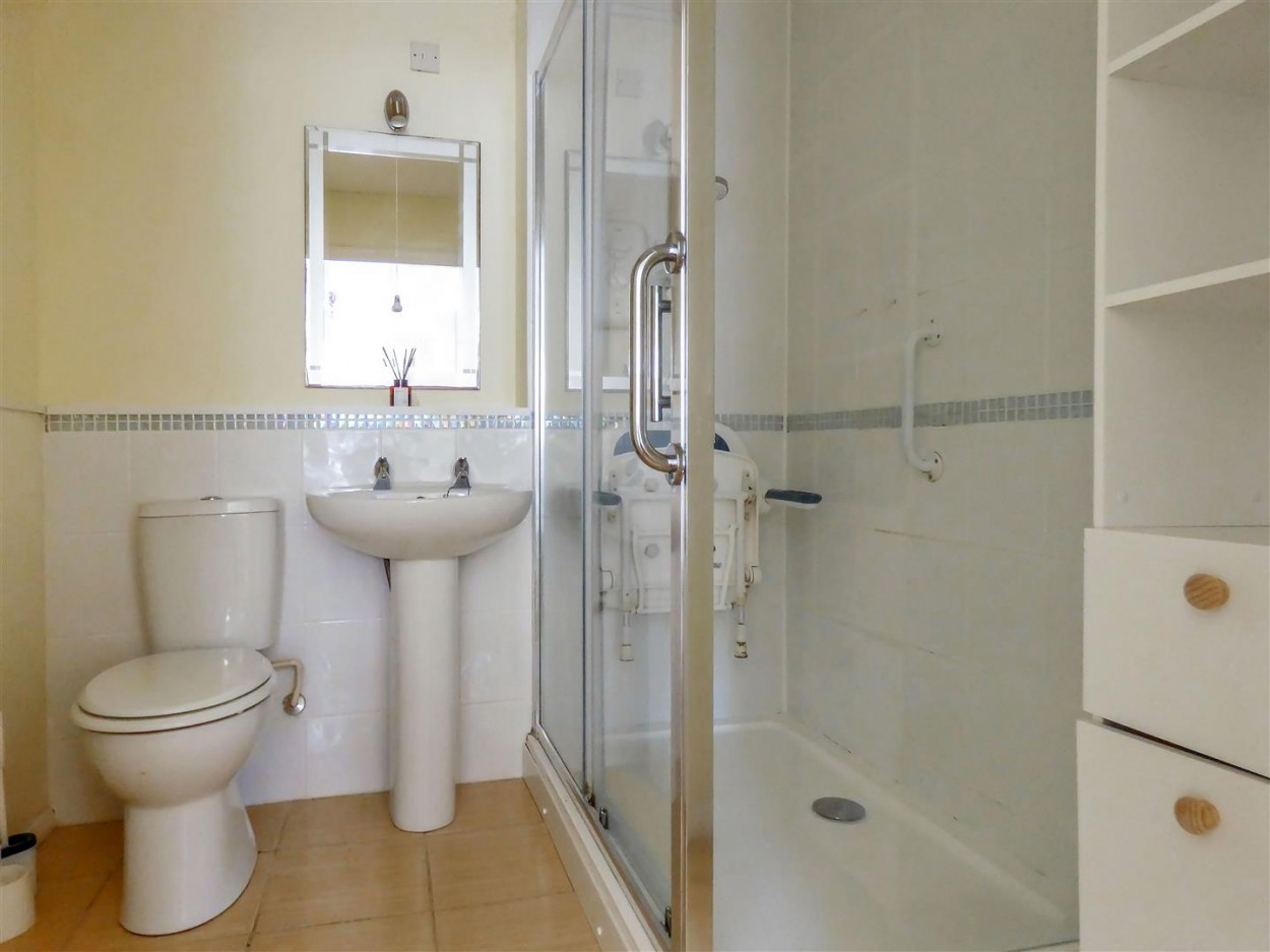 En Suite Shower Room