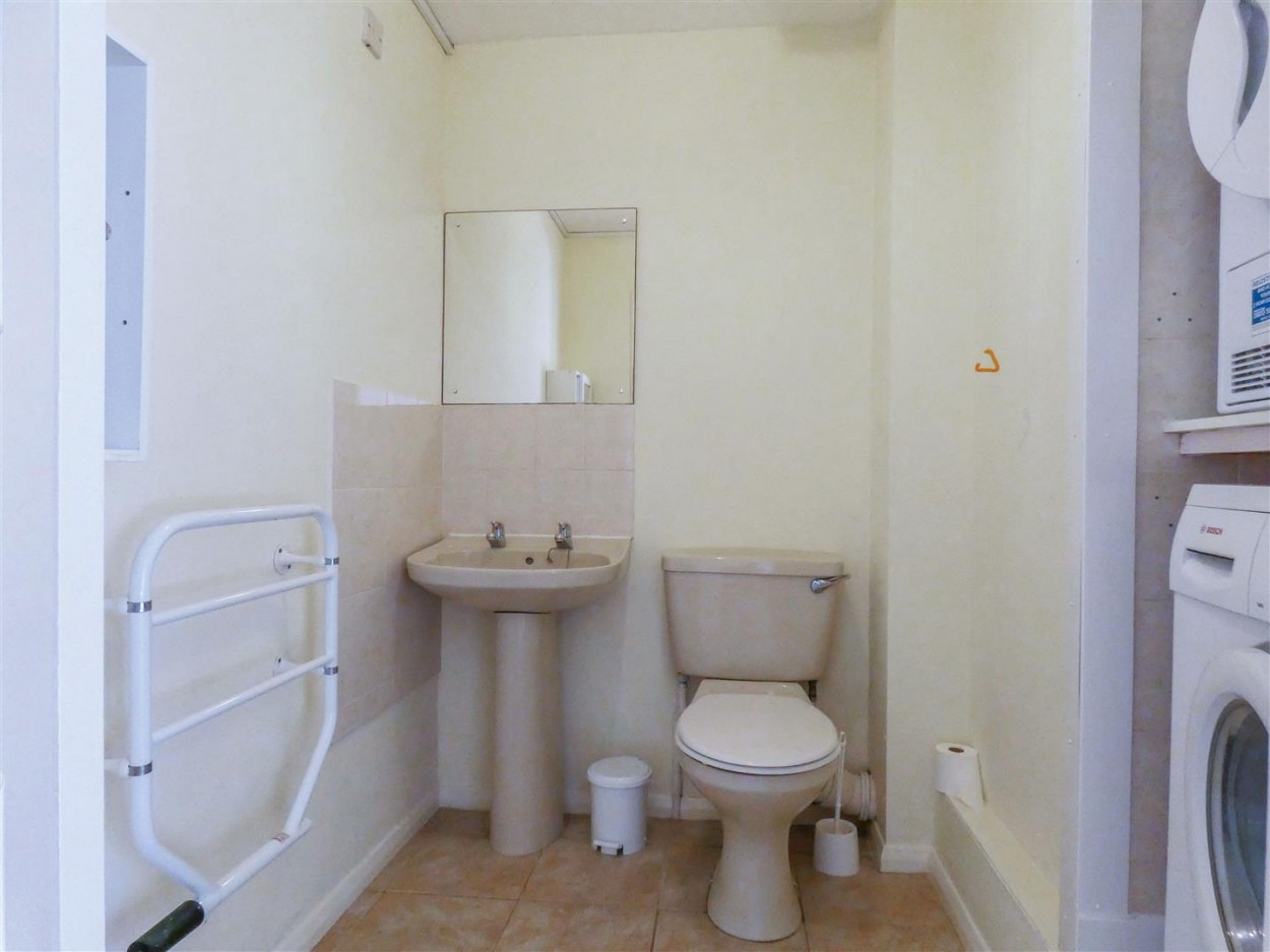 Utility Room/WC