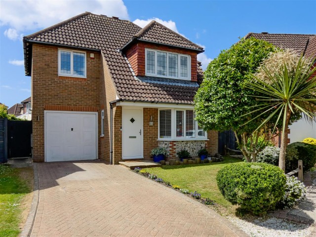 View Cowdray Close, Rustington