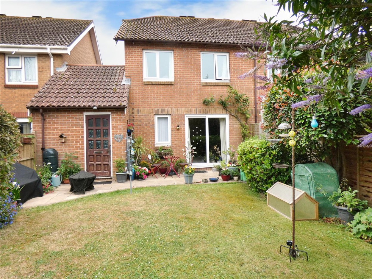 REAR ELEVATION/GARDEN