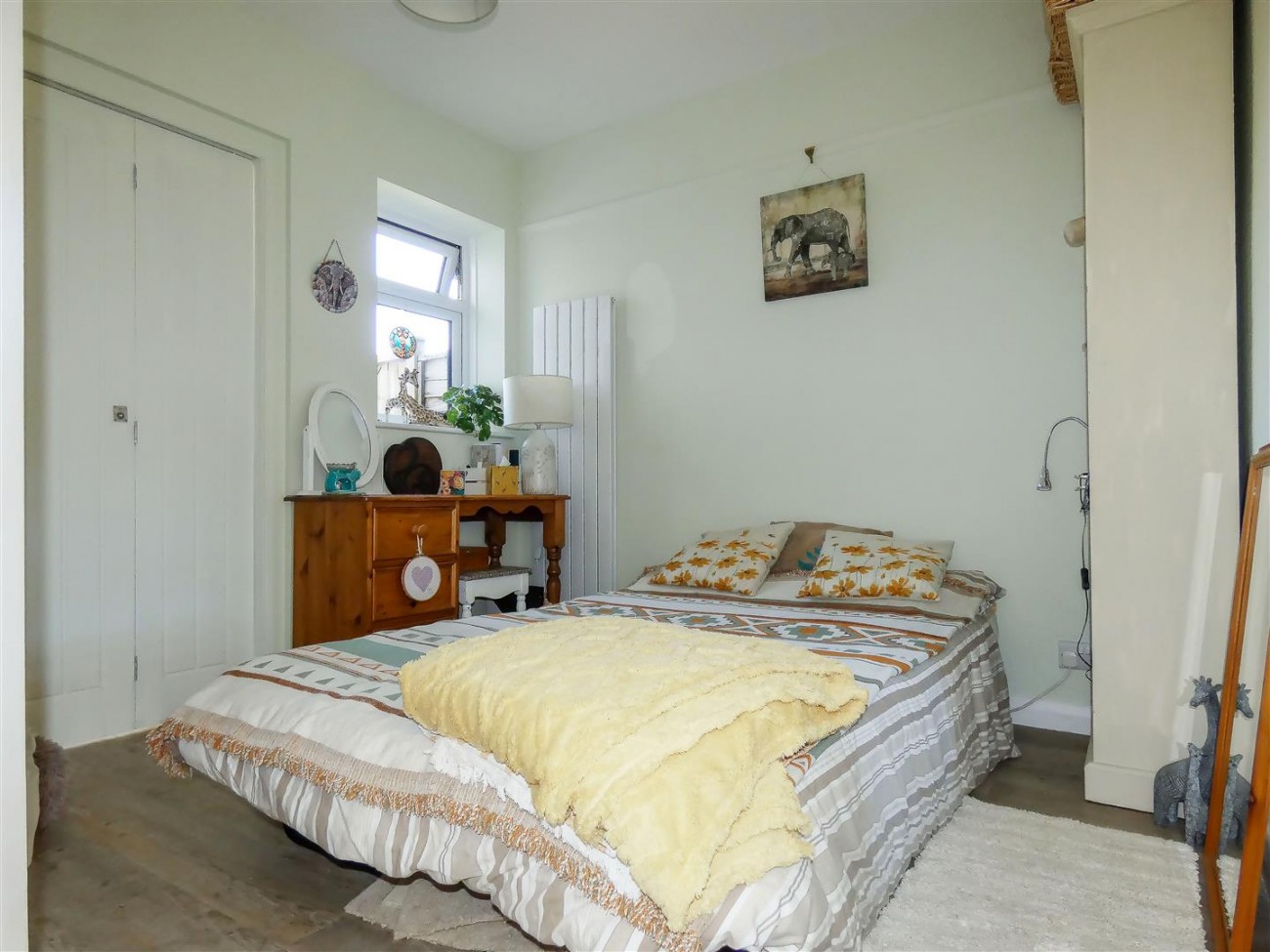 Bed 2.jpg