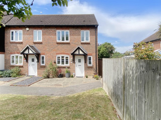 The Darlingtons, Rustington