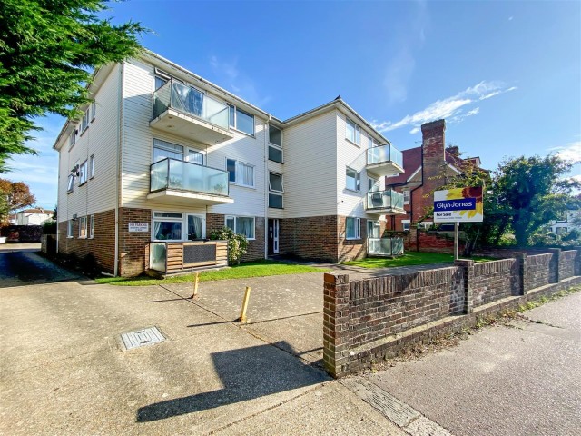 St. Winefrides Road, Littlehampton