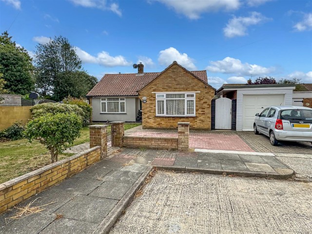 View Oakcroft Gardens, Littlehampton