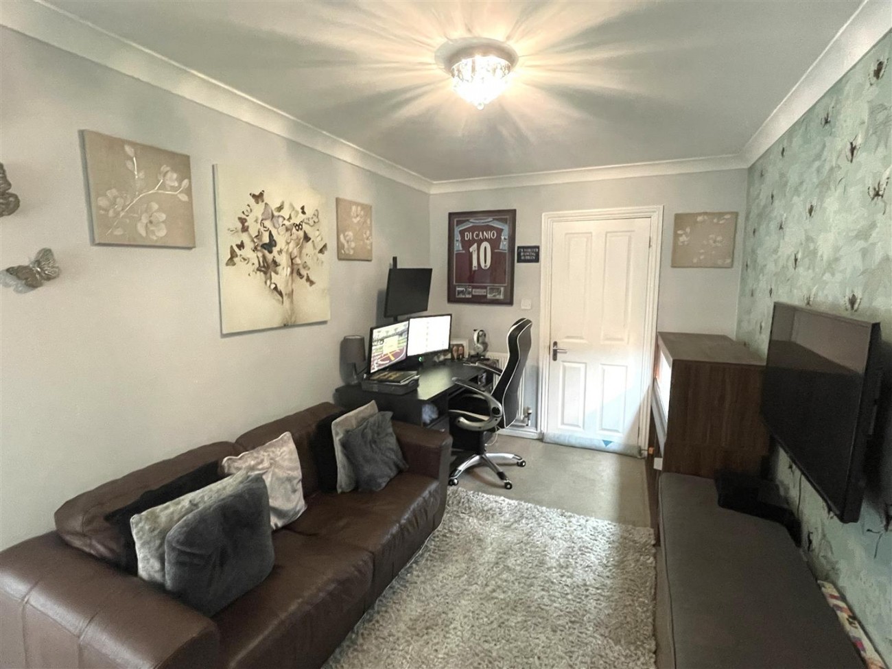 Hobbies Room (1).jpg