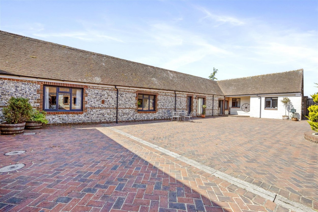 Tortington Lane, Brooklands Barn-028.JPG