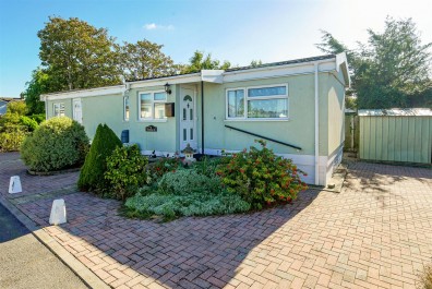 Thornlea Park, Wick, Littlehampton