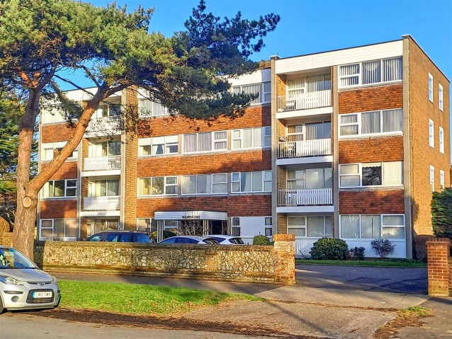 Wellington Court, Grand Avenue, Worthing