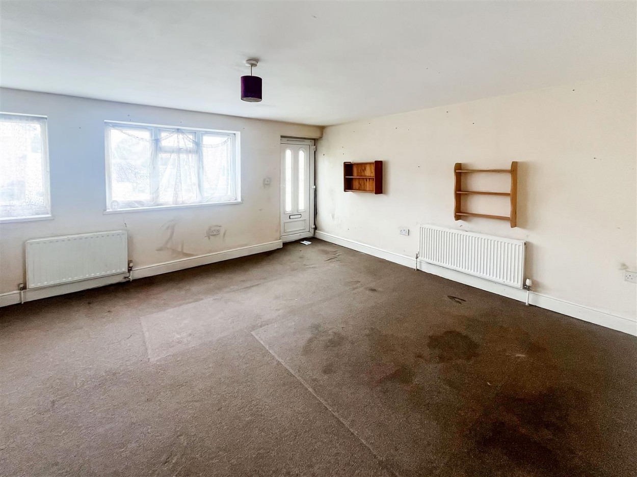 32a Gosden Road