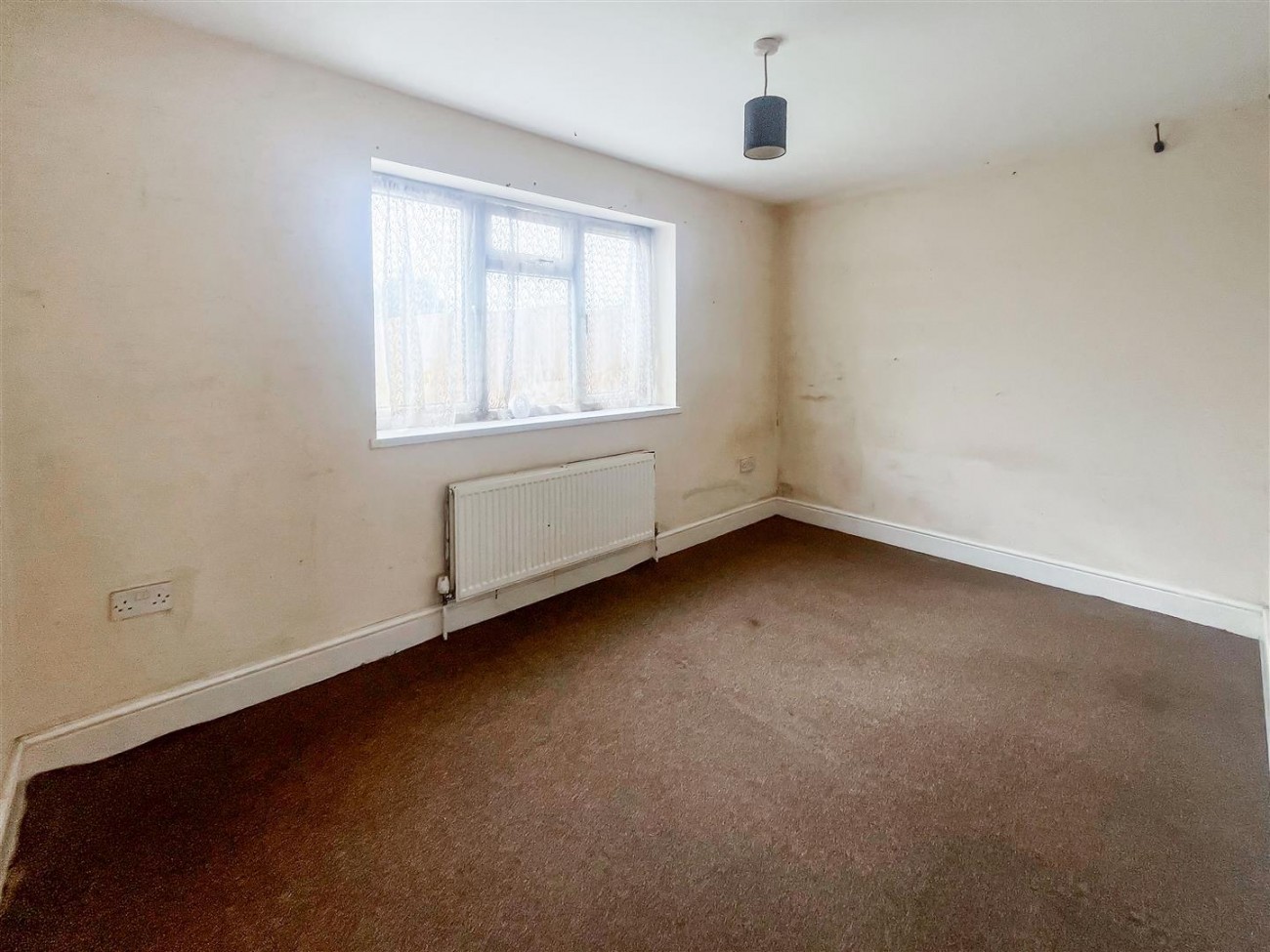 32a Gosden Road