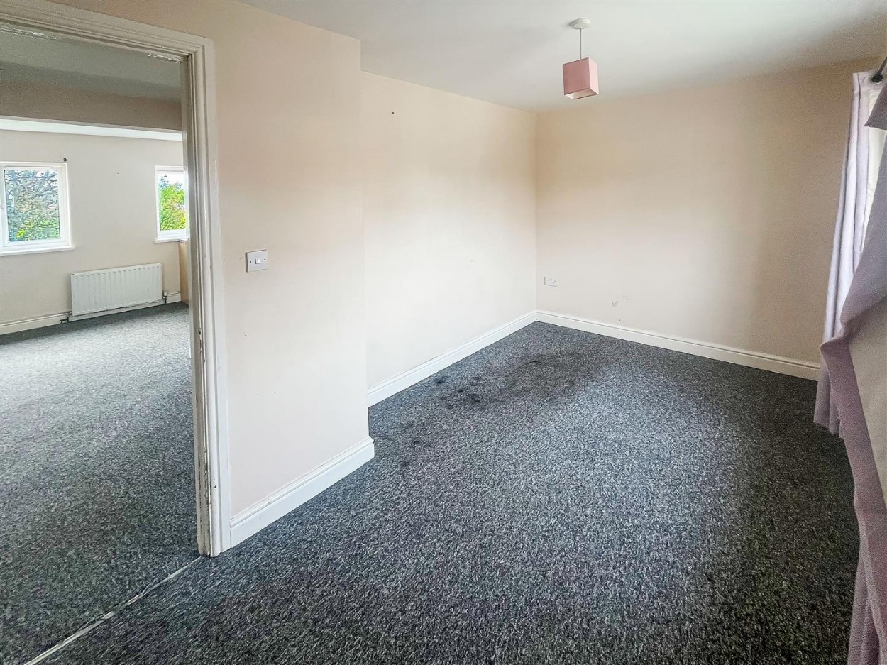 32b Gosden Road