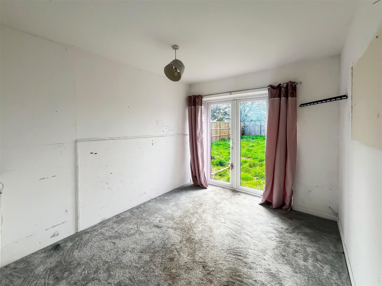 32 Gosden Road