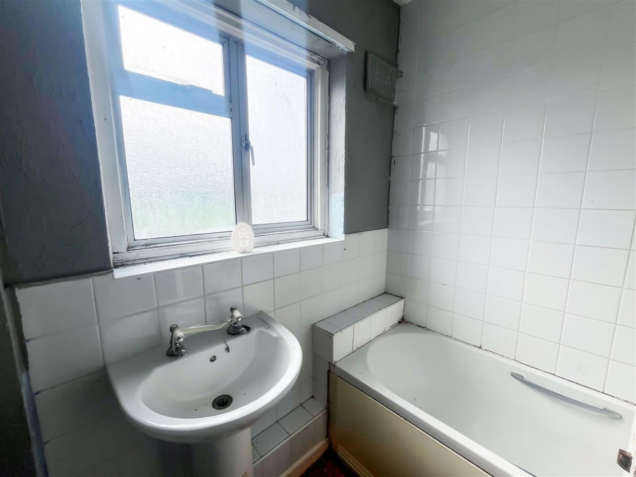 32 Gosden Road