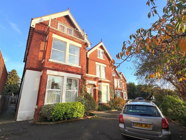 Beach Road, Littlehampton