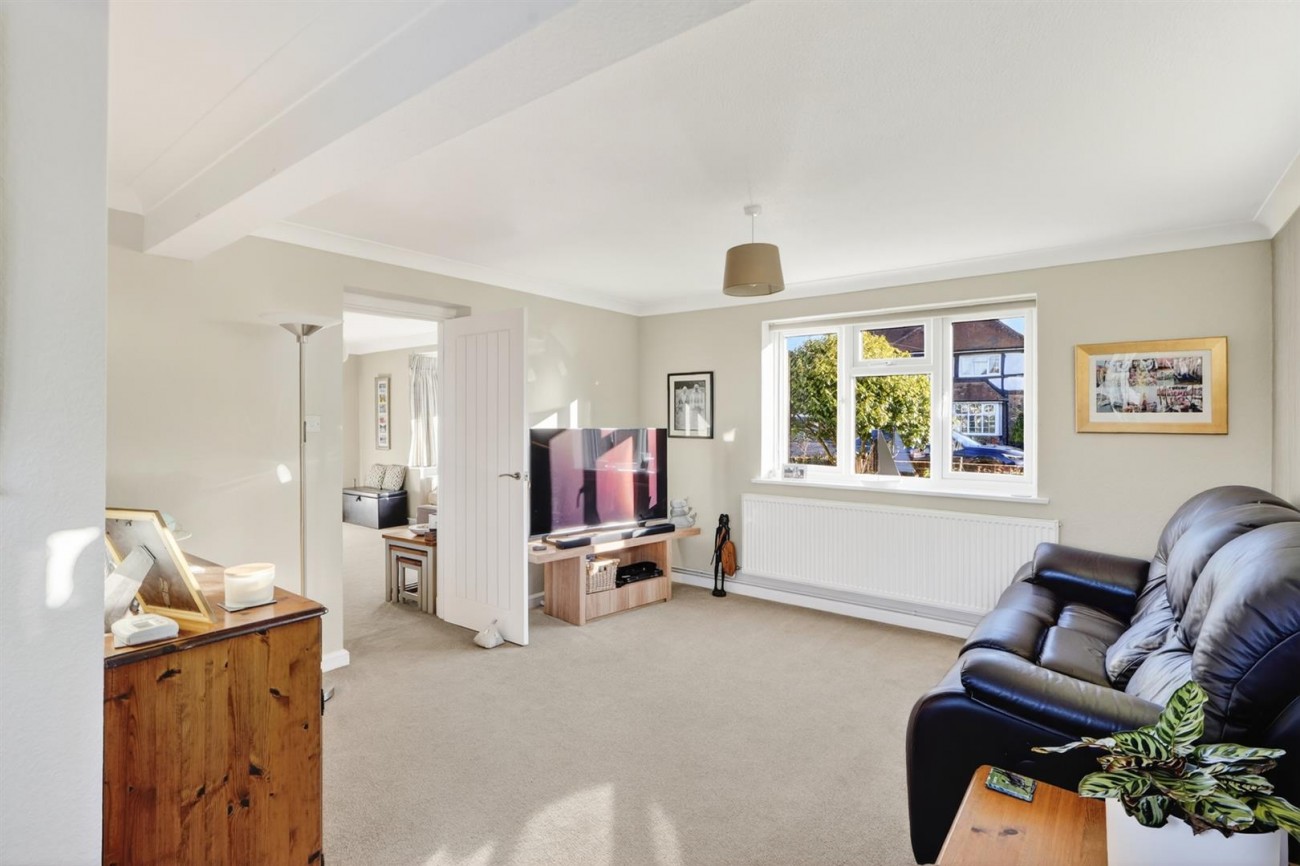 32 Harsfold Road Final-28.jpg