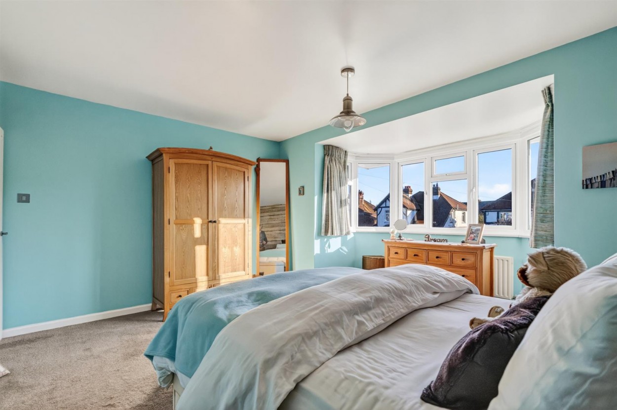 32 Harsfold Road Final-38.jpg