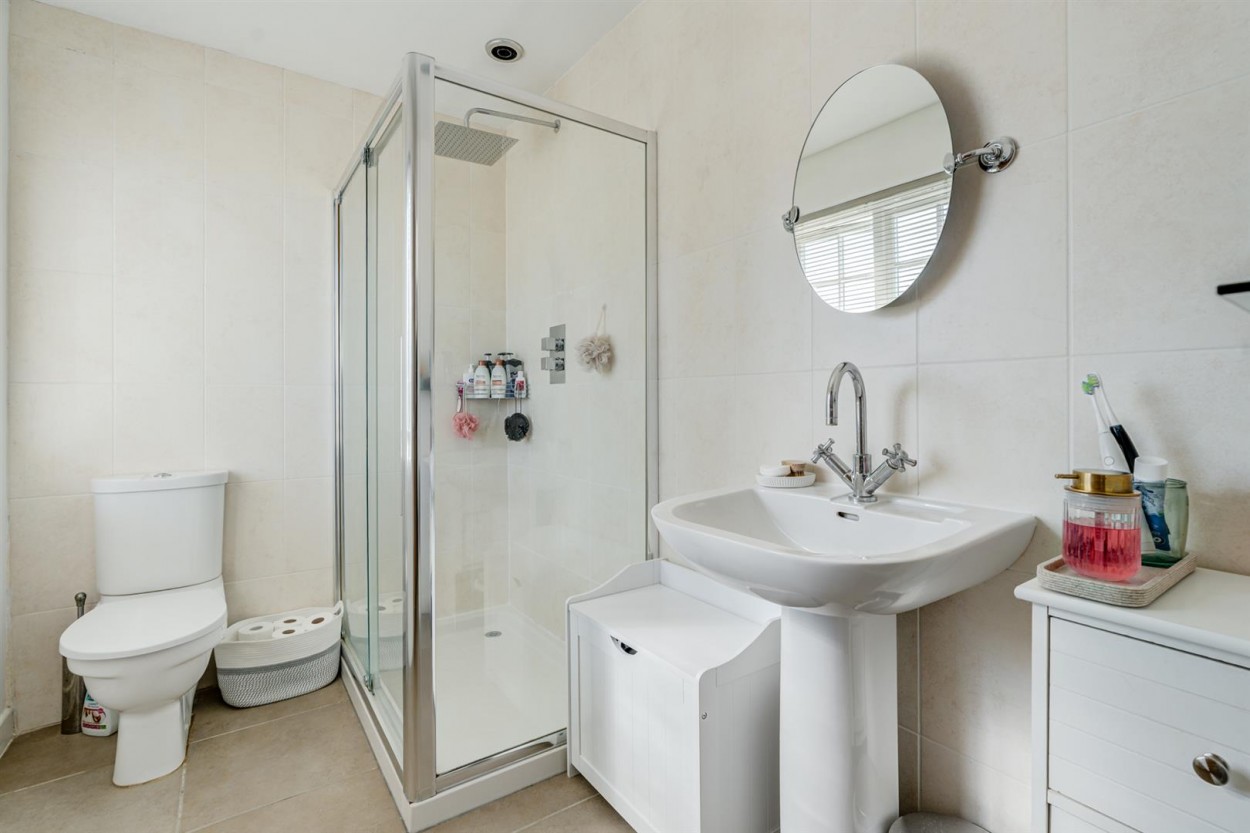 En Suite Shower Room