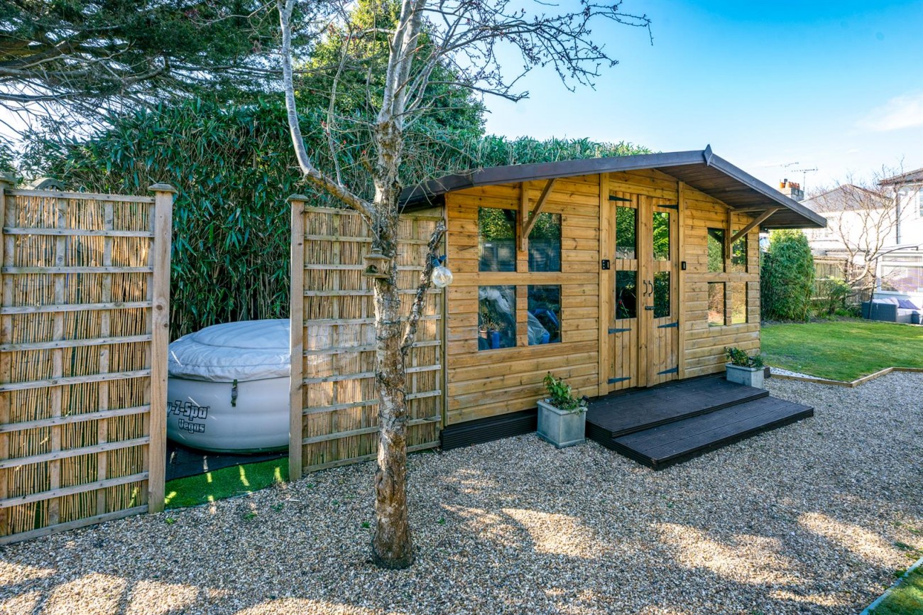 Summerhouse/Workshop