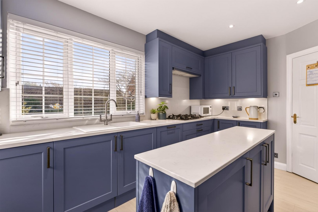 Kitchen/Breakfast Room