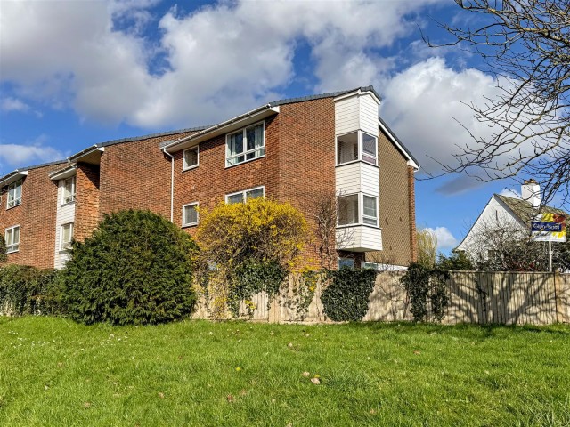 Summerlea Gardens, Church Street, Littlehampton