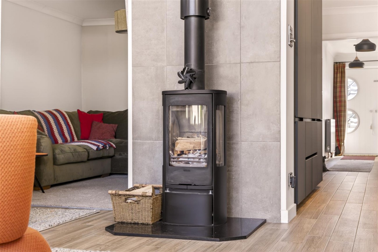 18 Shirley Close Final-54.jpg