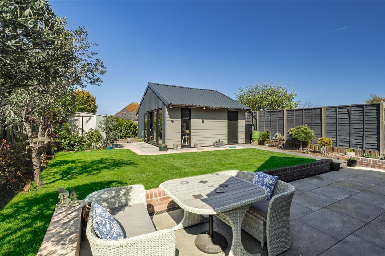 18 Shirley Close Final-2.jpg